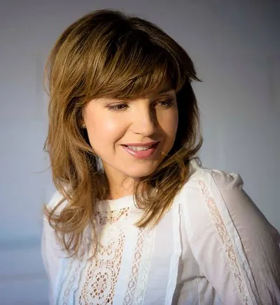 Claire Booth