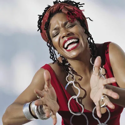 Dee Dee Bridgewater
