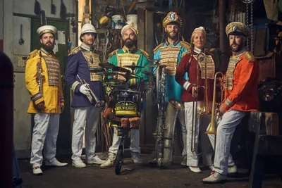 Mr. Wilson's Second Liners