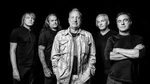 Peter Hook & The Light