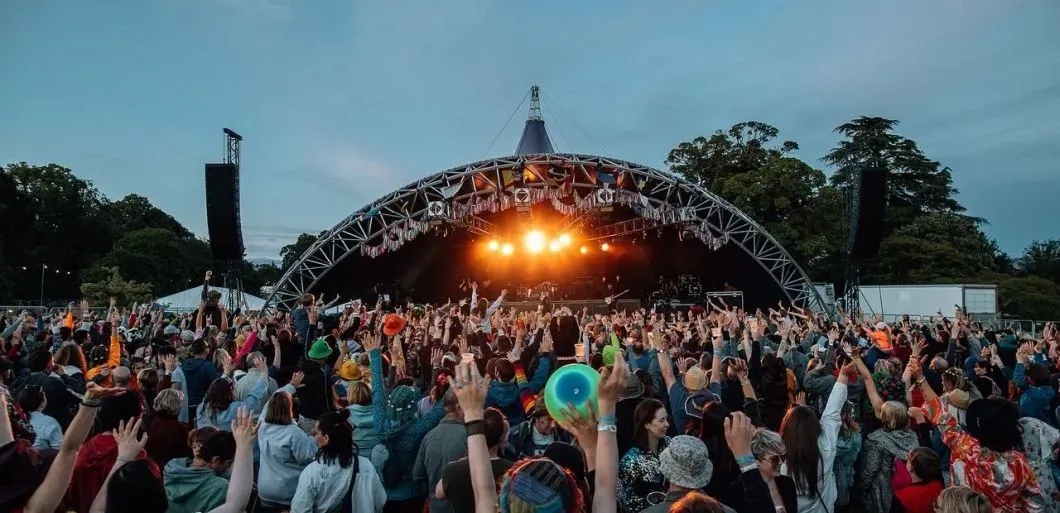 Back Doune The Rabbit Hole